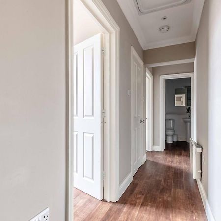 Cosy Central Windsor Apartment & Free Parking! Esterno foto