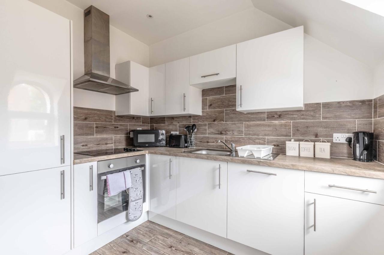 Cosy Central Windsor Apartment & Free Parking! Esterno foto